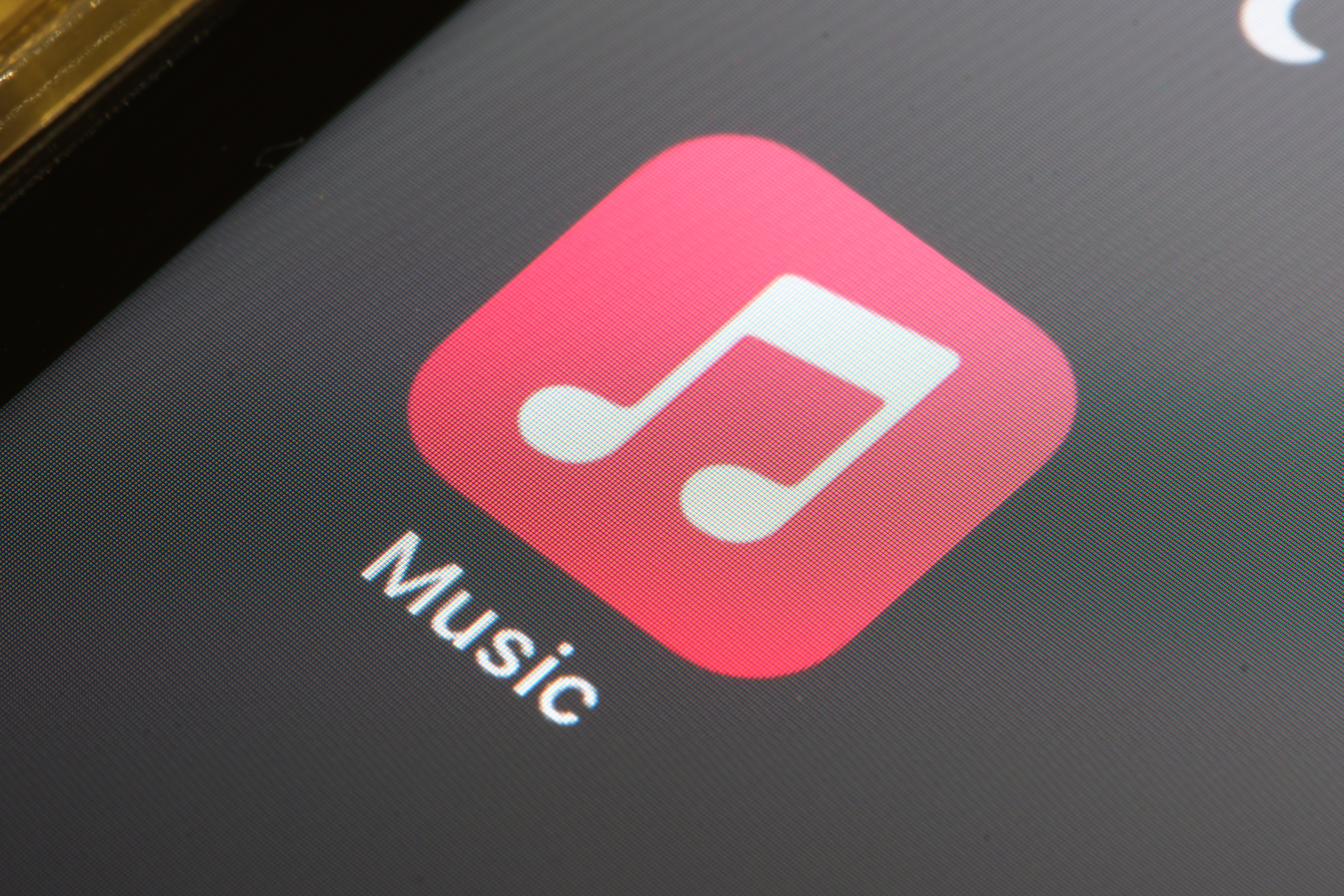 Yep, Apple Music and Apple TV Are Down